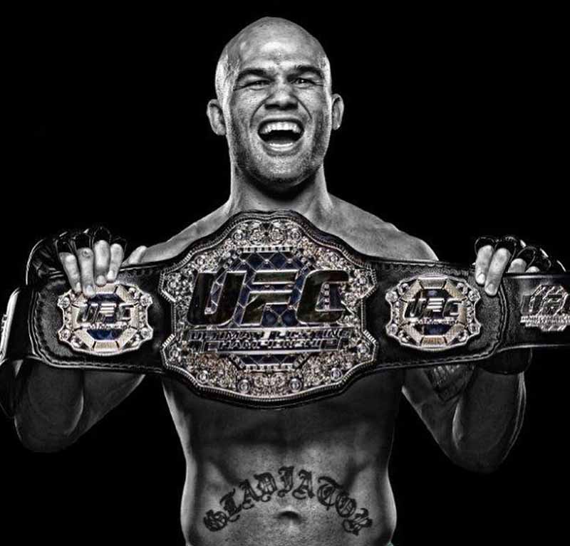 Photo of MMA fighter, Robbie Lawler.